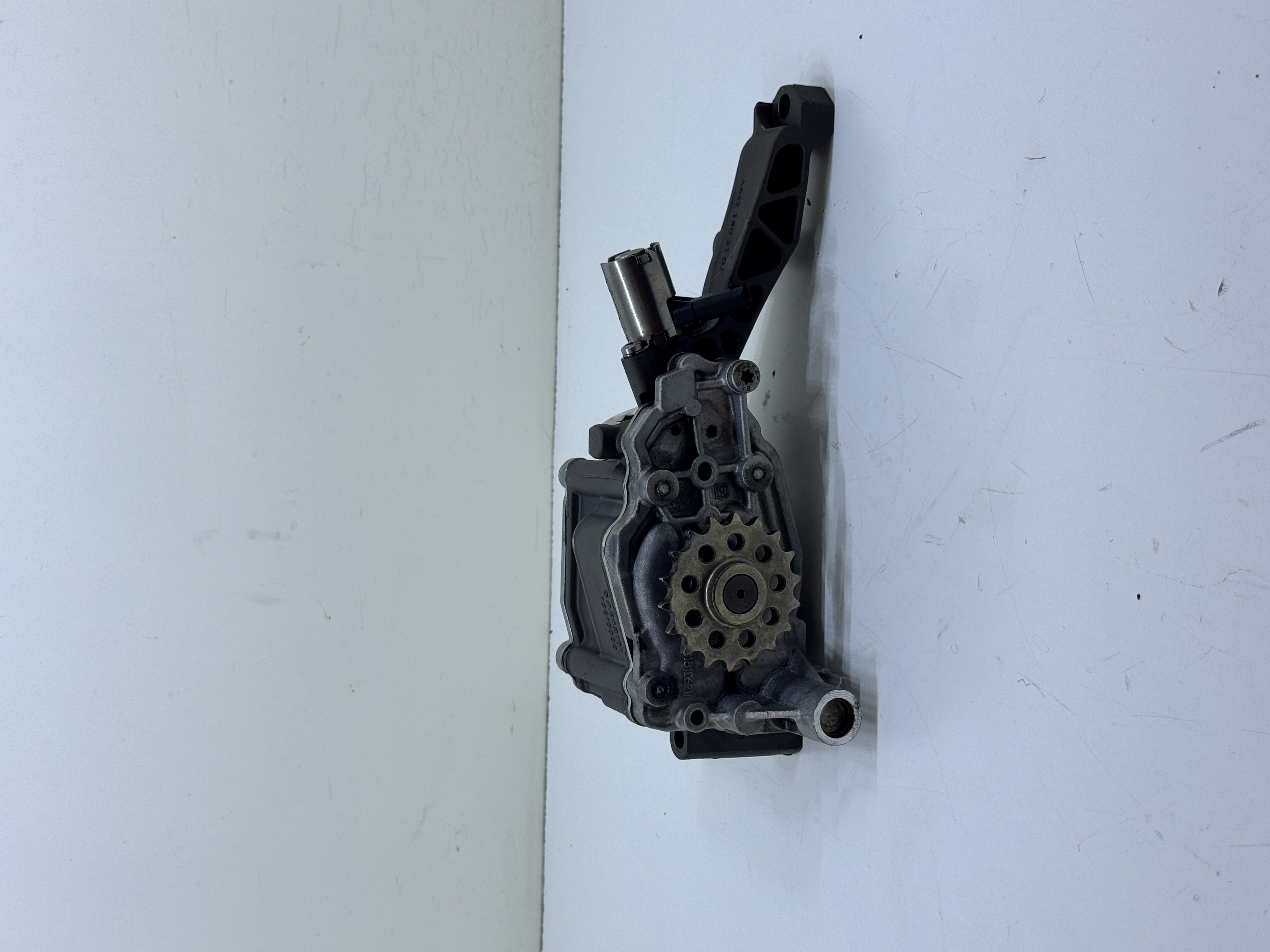 A6421803101 Yağ Pompası gerçek ürün fotoğrafı