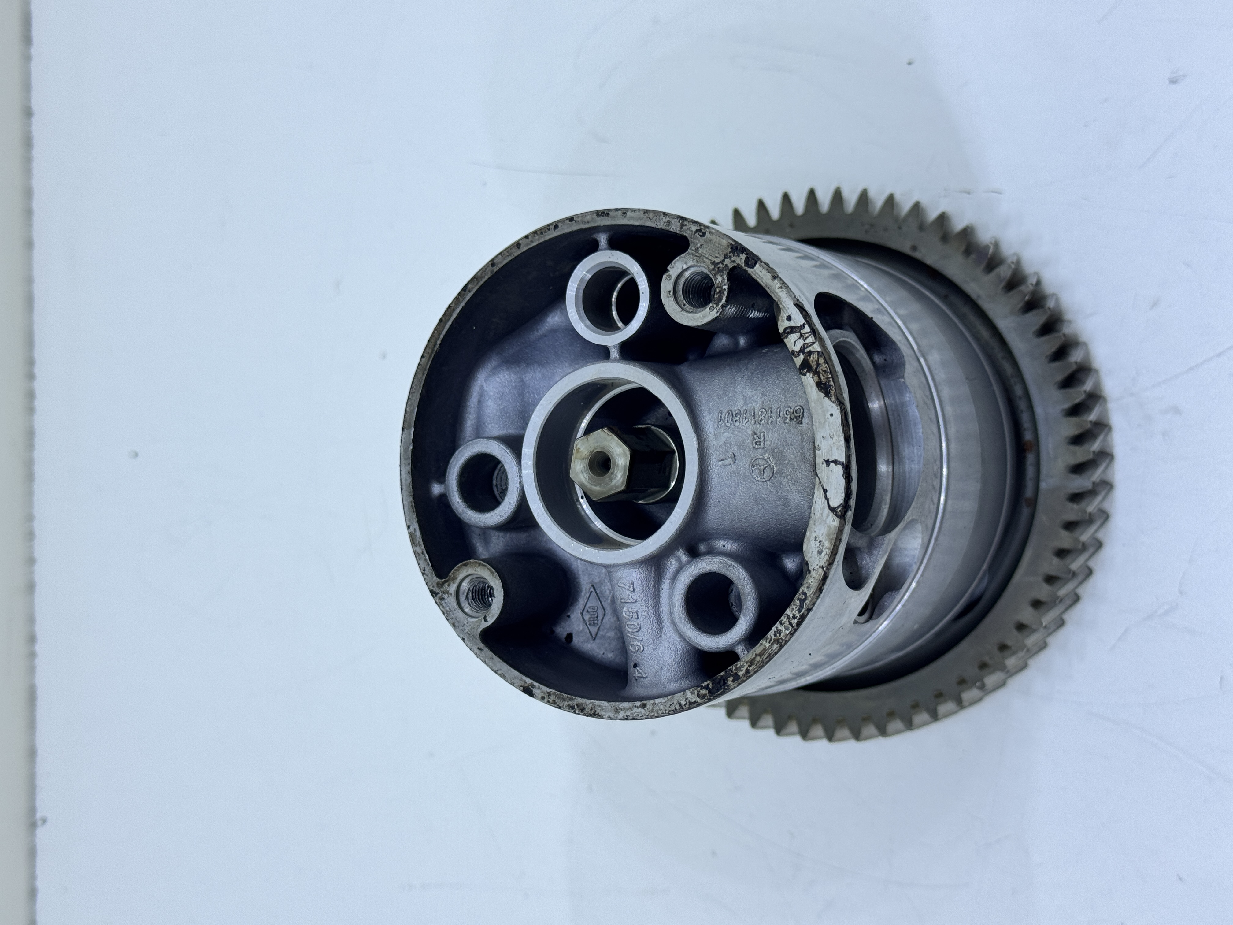 R6511811801 Yağ Pompası gerçek ürün fotoğrafı